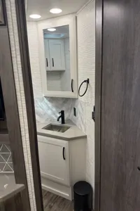 Entegra Coach Accolade Class C