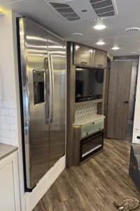 Entegra Coach Accolade Class C