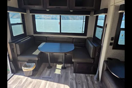 *Brand New* Jayco 26' 5th Wheel