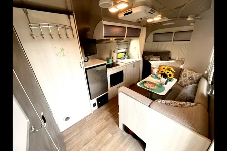 "The Silver Pony" Airstream Getaway