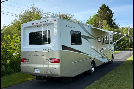 Jim's Thor Motor Coach Hurricane  Class A