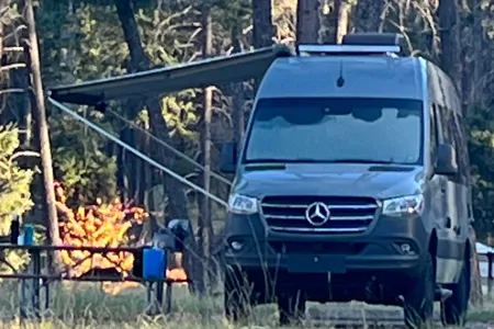 Yiwen's Thor Motor Coach Sanctuary 19A Class B