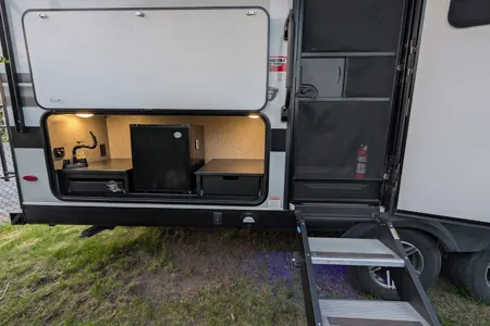 Grant&Marz  Jayco 24BH