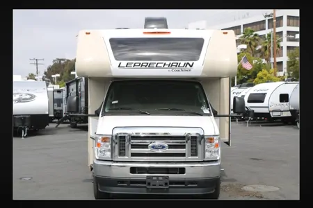 33B - 2022 Coachmen Leprechaun