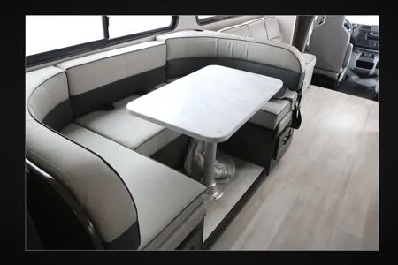 33B - 2022 Coachmen Leprechaun