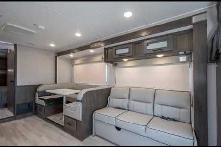 C16 2022 Luxury Leprechaun - STARLINK WiFi Equipped Sleep 8 - 2 Slide Outs - Private MasterSuite