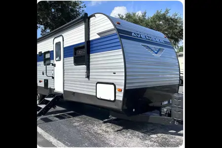 “The Relaxer”Prime Time avenger Travel Trailer
