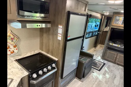 James's Keystone 29fk Travel Trailer