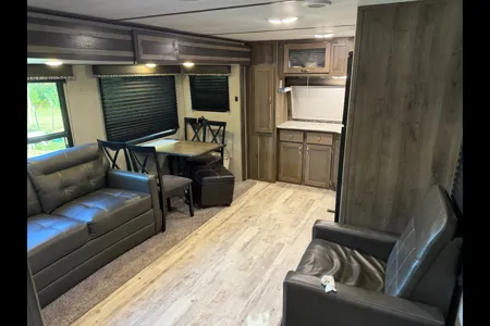 James's Keystone 29fk Travel Trailer