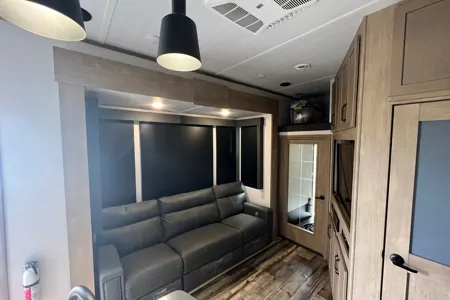 Austin's Keystone Carbon 358 Toy Hauler