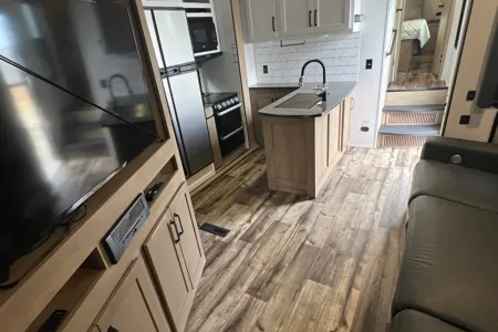 Austin's Keystone Carbon 358 Toy Hauler