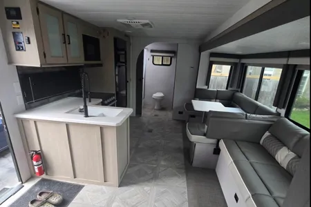 Salem 26RBS Travel Trailer - Robko