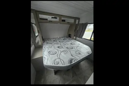 Salem 26RBS Travel Trailer - Robko