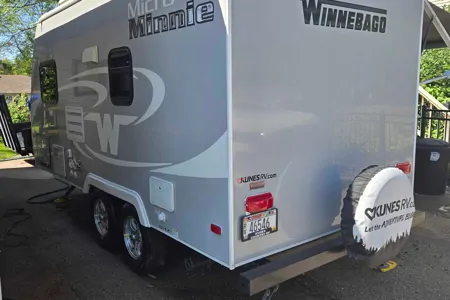 Guillermo's Winnebago 1706fb Travel Trailer
