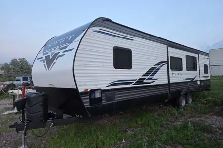 Jacob's Palomino 28BHSS PUMA Travel Trailer