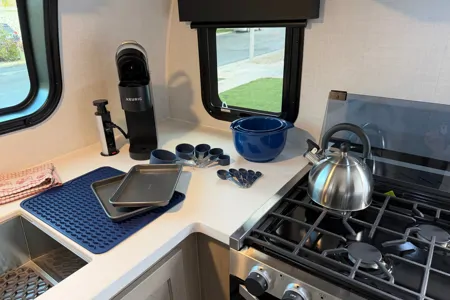 Fox RV Rentals Forest River Rockwood Geo Pro 20FK