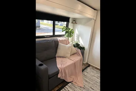 Fully Renovated Fifth Wheel, With Many High End Upgrades. Fully Stocked and Ready to Go!