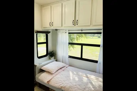 Fully Renovated Fifth Wheel, With Many High End Upgrades. Fully Stocked and Ready to Go!