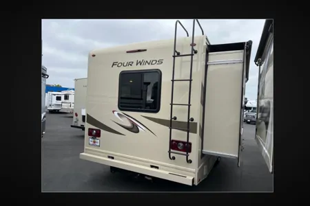 29 - 2020 Thor Motor Coach 30d