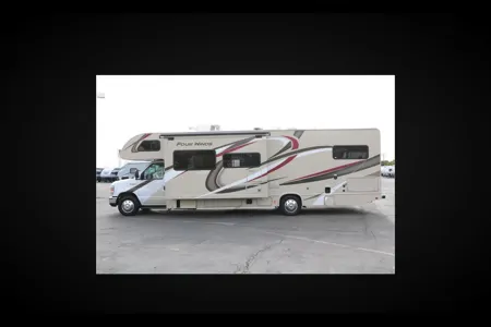 29 - 2020 Thor Motor Coach 30d