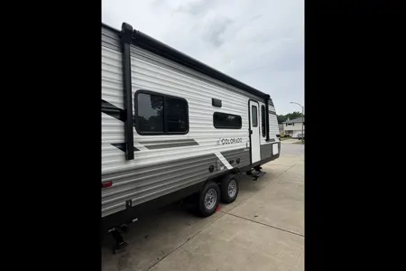 Cain's cozy retreat Dutchmen 21RDC Travel Trailer