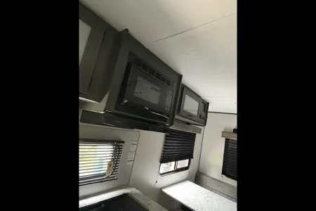 Cain's cozy retreat Dutchmen 21RDC Travel Trailer