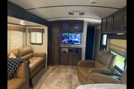 M and R RVs  Crossroads Sunset trail super lite Travel Trailer