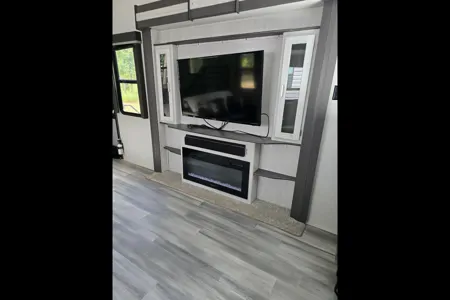 Leigh Ann's Keystone Sprinter Limited Fifth Wheel