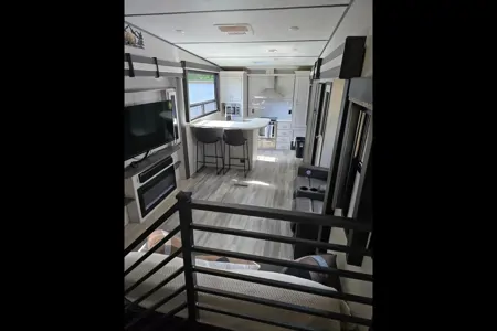 Leigh Ann's Keystone Sprinter Limited Fifth Wheel