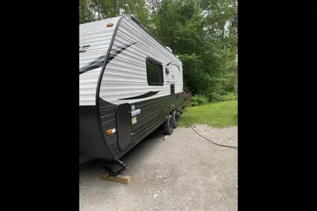 Giles's Highland Ridge RV Open Range Travel Trailer