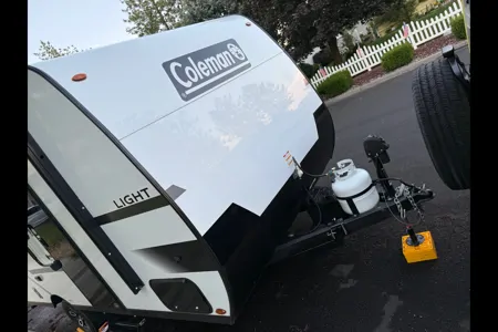 Super-Lightweight 2025 Coleman Light 17BX • Sleeps 5 • Delivery Available • Pet-Friendly