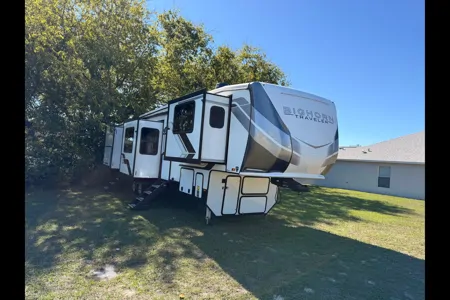 Jack Sparrow RV Rental Fort Wilderness Campground