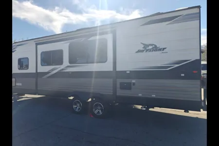 Luxurious 2022 Jayco Rocky Mountain Edition Travel Trailer