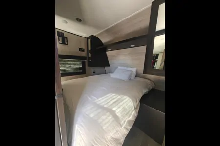 Luxurious 2022 Jayco Rocky Mountain Edition Travel Trailer
