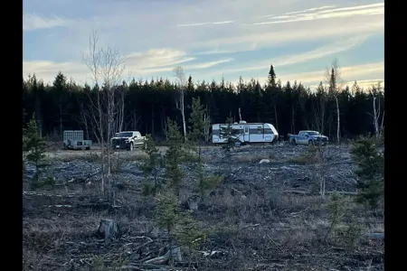 Owen's Open Range 26BH Travel Trailer