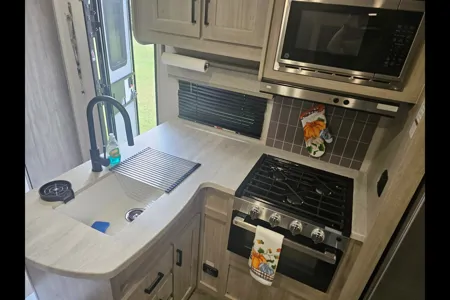 2025 Coachmen Catalina Travel Trailer