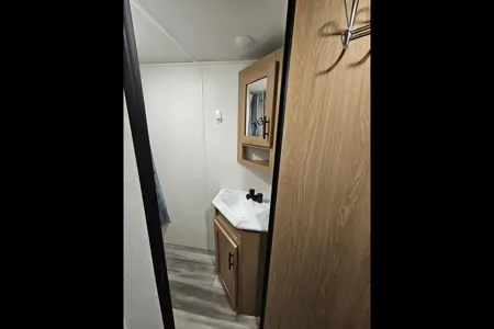 Lorraine's Forest River Avenger 27DBS Travel Trailer