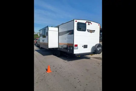 Eddie's Forest River Wildwood x-lite Travel Trailer
