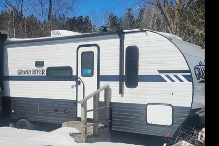Bill's Grand River 32BHS Travel Trailer