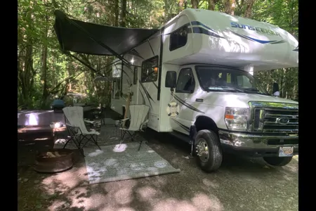 Peter's Forest River Sunseeker Class C