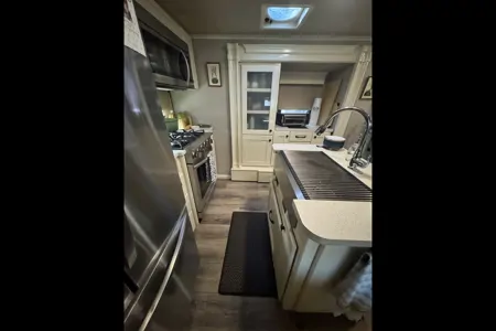 Brian's Vanleigh Vilano 39RK Fifth Wheel