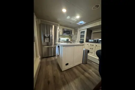 Brian's Vanleigh Vilano 39RK Fifth Wheel