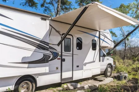 NEXIE - 2022 Nexus RV Triumph