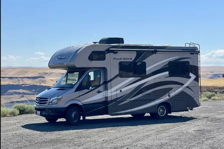 Cascade cruiser - Thor Motor Coach Four winds 24bl Class C