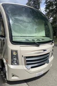 Vega Family Thor Motor Coach Vegas 24.1 Class A