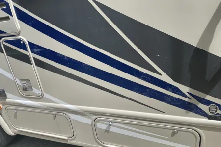Vega Family Thor Motor Coach Vegas 24.1 Class A