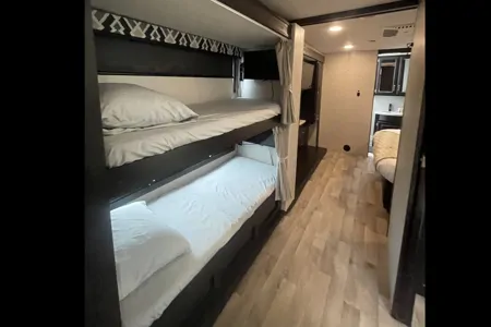 Luxury Entegra Coach Visión xl Class A