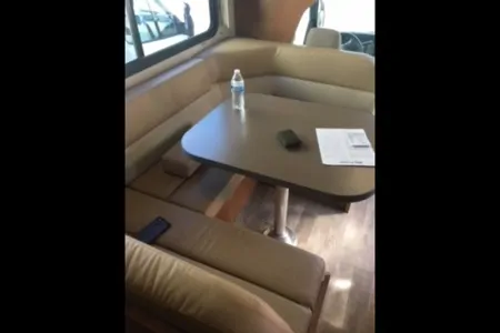 John's Winnebago Minnie Winnie Class C
