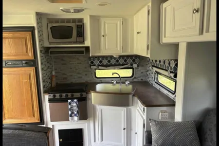 M& M’s  R-Vision Travel lite Travel Trailer