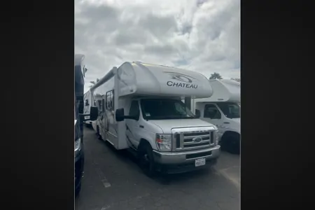 27R 2022 Thor Motor Coach Chateau